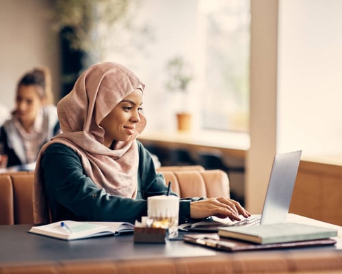 woman-using-laptop